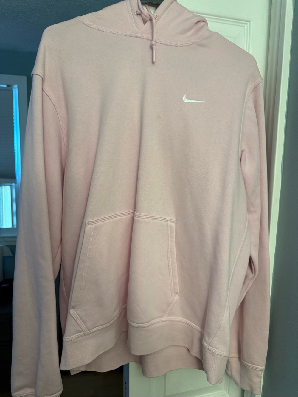 Nike Men’s Light Pink Crewneck Hoodie